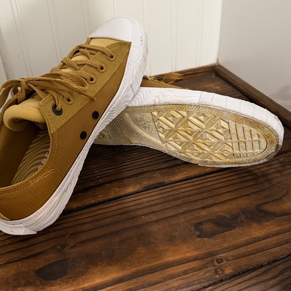 Converse Chuck Taylor Alt Star Trek Tan Canvas Sneakers - Picture 6 of 6